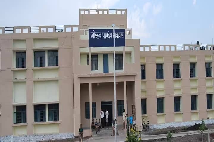 Mahatma Gandhi Antarrashtriya Hindi Vishwavidyalaya campus in Wardha, Maharashtra, India — photo 5