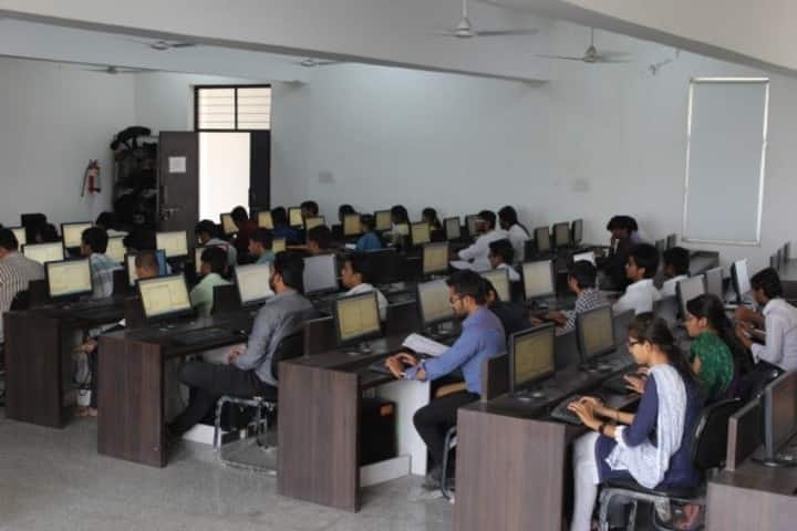 Pacific School of Engineering campus in Surat, Gujarat, India — photo 5
