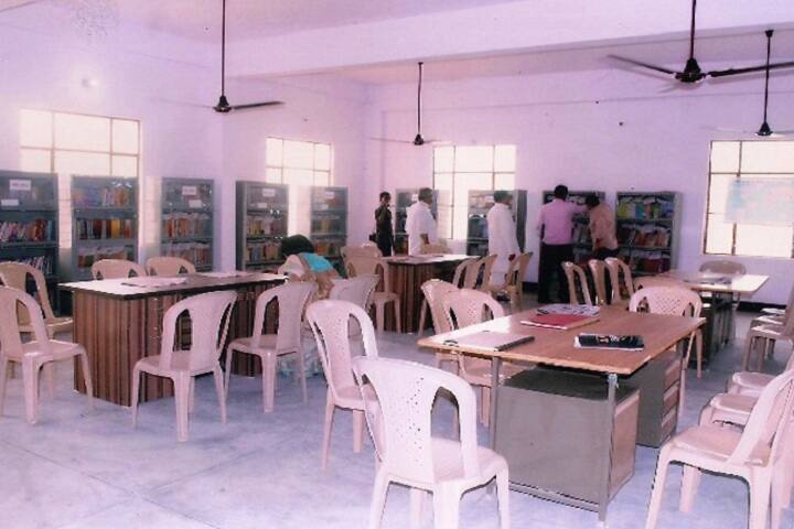 Pt Raj Narayan Mishra Degree College campus in Raebareli, Uttar Pradesh, India — photo 2