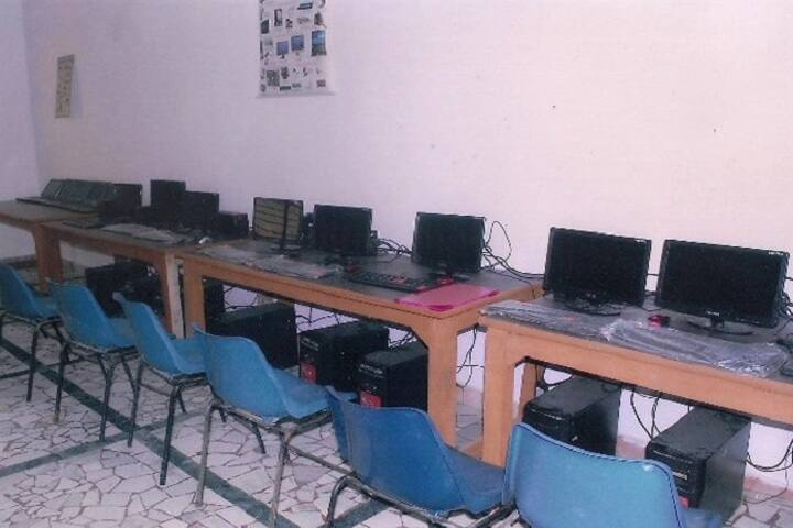 Pt Raj Narayan Mishra Degree College campus in Raebareli, Uttar Pradesh, India — photo 4