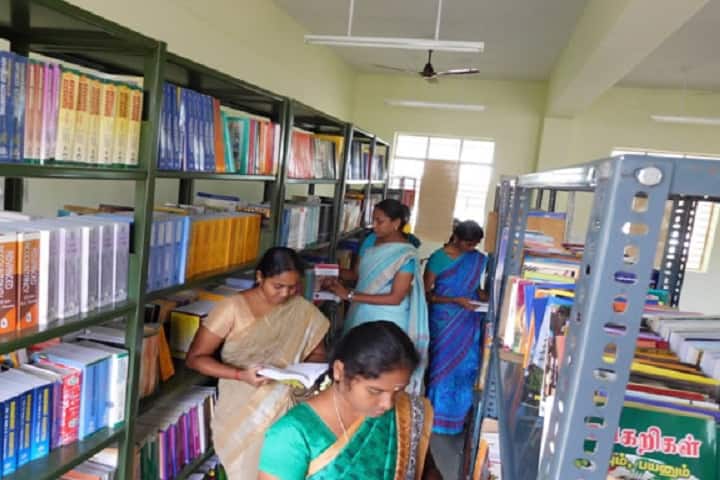 Periyar University College of Arts and Science campus in Idappadi, Tamil Nadu, India — photo 2
