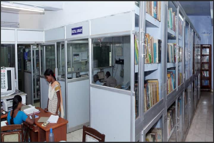 Thanthai Periyar Government Arts and Science College campus in Tiruchirappalli, Tamil Nadu, India — photo 4