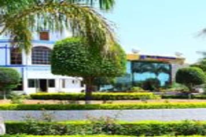 Blue Mountains Group of Colleges campus in Dehradun, Uttarakhand, India — photo 1