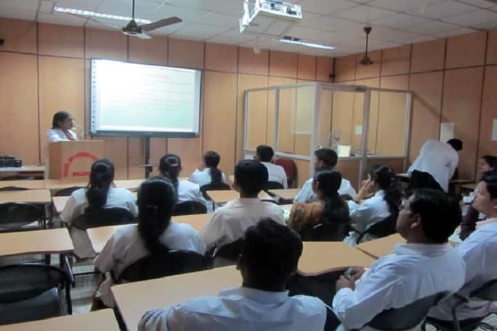 Taranath Government Ayurvedic Medical College campus in Ballari, Karnataka, India — photo 6