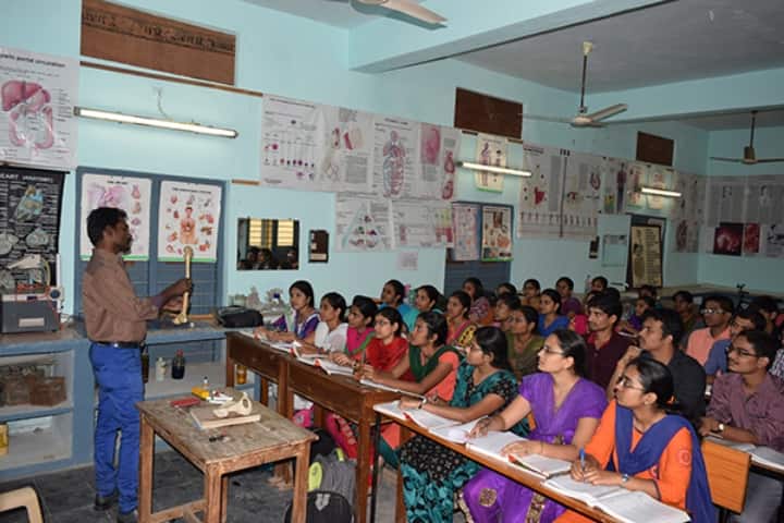 Dr Gururaju Government Homoeopathic Medical College and Hospital campus in Gudivada, Andhra Pradesh, India — photo 3