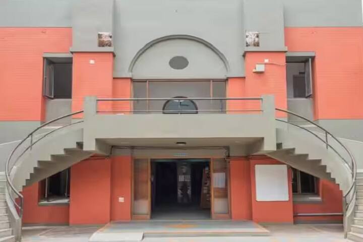 Sardar Vallabhbhai Global University campus in Ahmedabad, Gujarat, India — photo 3