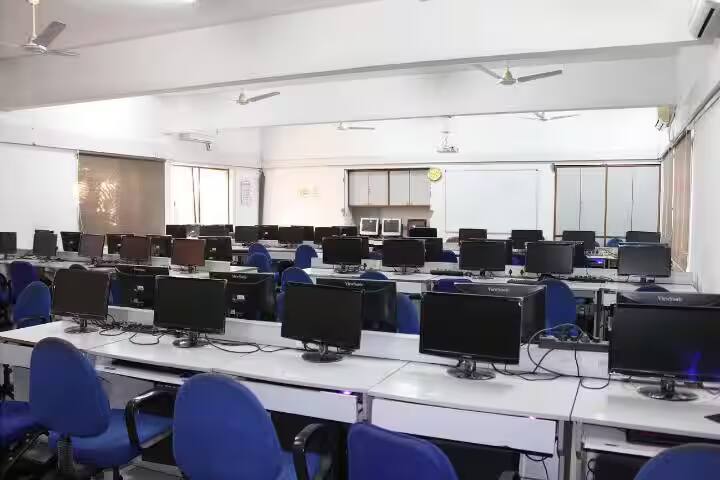 Sardar Vallabhbhai Global University campus in Ahmedabad, Gujarat, India — photo 5