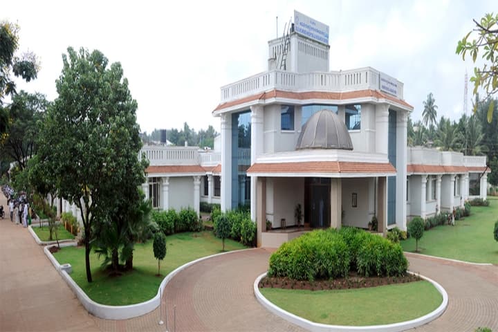 Shri BM Kankanawadi Ayurved Mahavidhyalaya and Kahe's Ayurveda Hospital and Medical Research Centre, Belagavi campus in Belgaum, Karnataka, India
