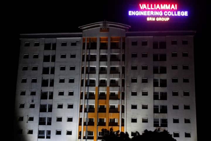 SRM Valliammai Engineering College campus in Kancheepuram, Tamil Nadu, India — photo 1