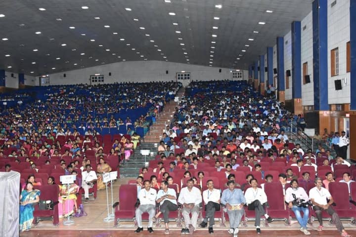 SRM Valliammai Engineering College campus in Kancheepuram, Tamil Nadu, India — photo 4