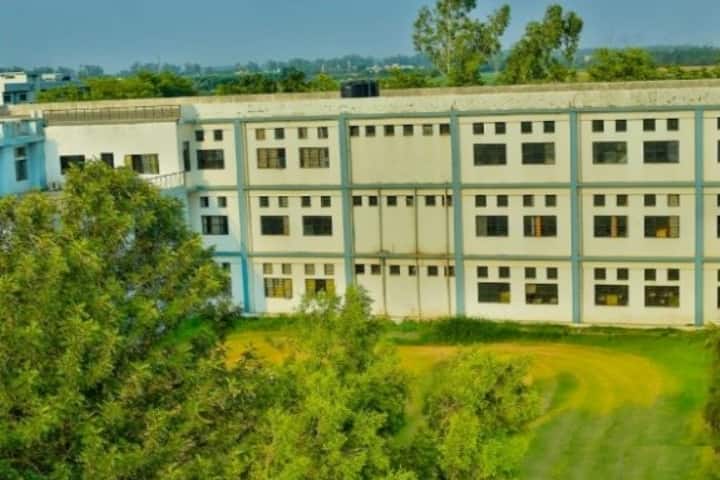Ambala College of Engineering and Applied Research campus in Ambala, Haryana, India — photo 4