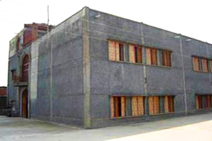 Shri Farooq Hussain PG College campus in Etah, Uttar Pradesh, India — photo 1