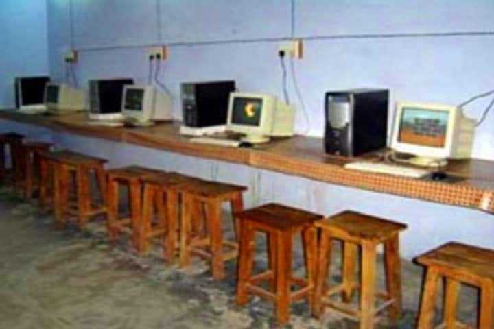Shri Farooq Hussain PG College campus in Etah, Uttar Pradesh, India — photo 3