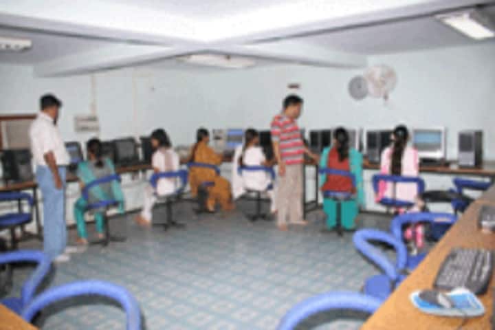 Paliwal PG College campus in Shikohabad, Uttar Pradesh, India — photo 2
