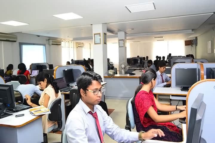 Srusti Academy of Management campus in Bhubaneswar, Odisha, India — photo 5