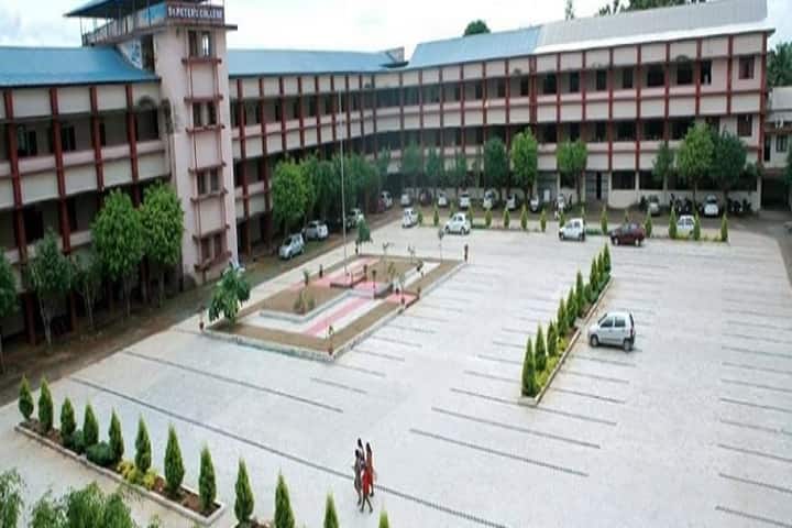 St Peter's College campus in Kolenchery, Kerala, India — photo 1