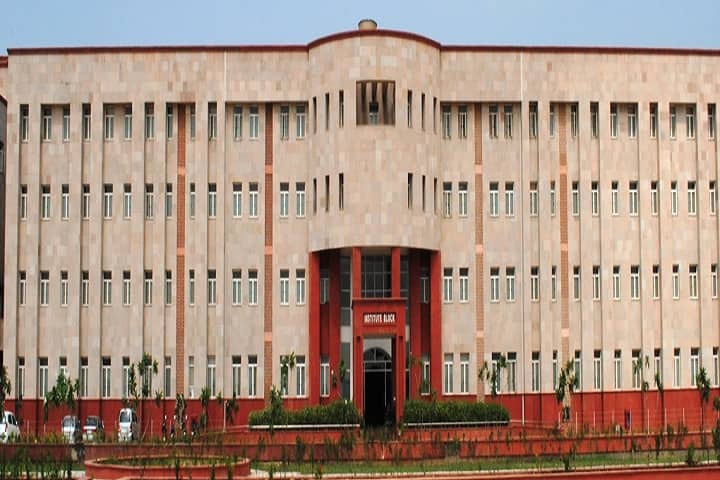 Chaudhary Brahm Prakash Ayurved Charak Sansthan, New Delhi campus in New Delhi, Delhi, India