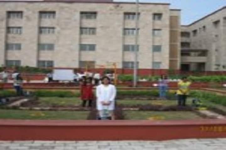 Chaudhary Brahm Prakash Ayurved Charak Sansthan campus in New Delhi, Delhi, India — photo 2
