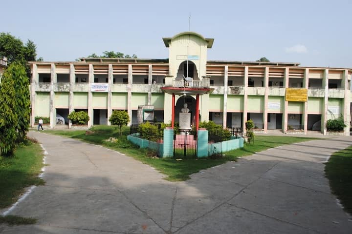 Kulbhaskar Ashram Degree College campus in Allahabad, Uttar Pradesh, India — photo 1