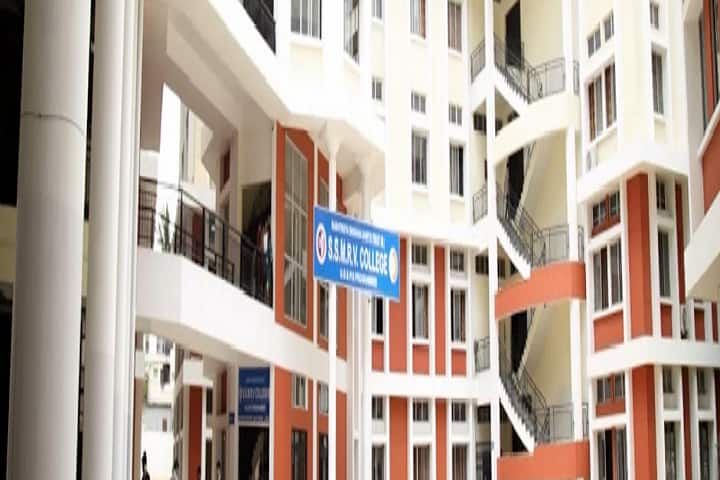 SSMRV Degree College campus in Bangalore, Karnataka, India — photo 1