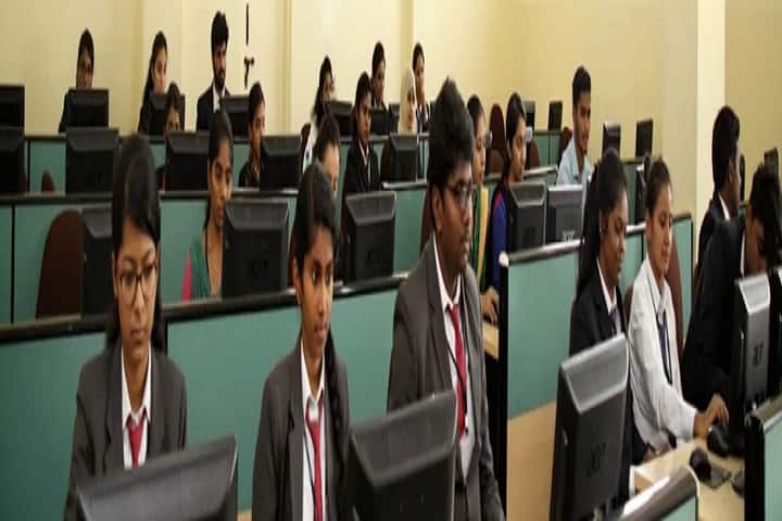 SSMRV Degree College campus in Bangalore, Karnataka, India — photo 2