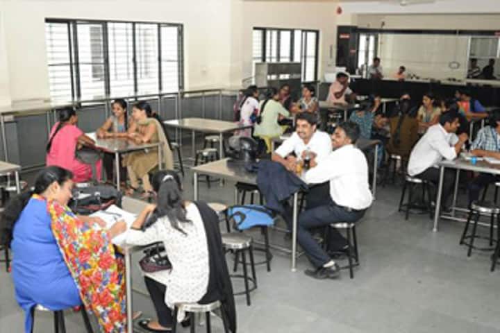 SSMRV Degree College campus in Bangalore, Karnataka, India — photo 5