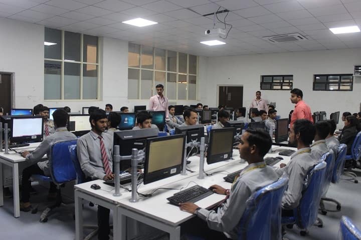 Guru Gobind Singh College of Engineering and Research Centre campus in Nashik, Maharashtra, India — photo 2