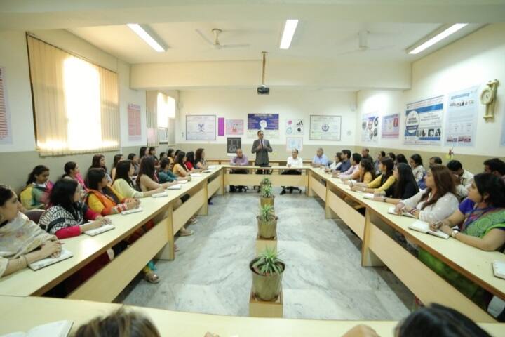 Chanderprabhu Jain College of Higher Studies and School of Law campus in New Delhi, Delhi, India — photo 5