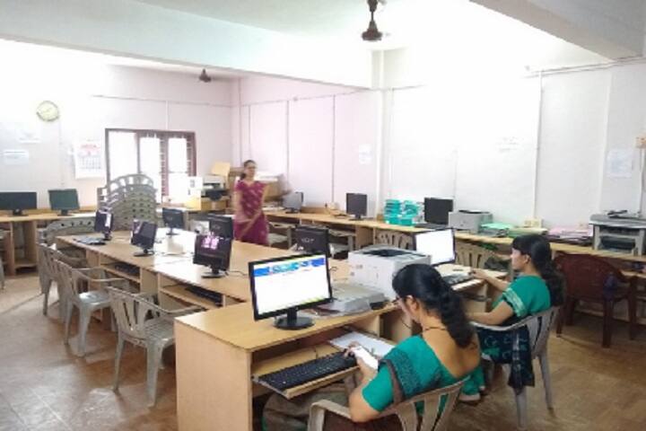 Christian College campus in Chengannur, Kerala, India — photo 2