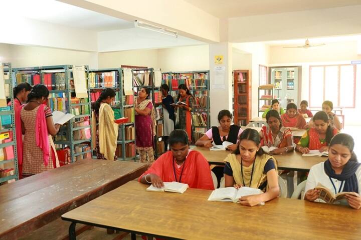 Christian College campus in Chengannur, Kerala, India — photo 3