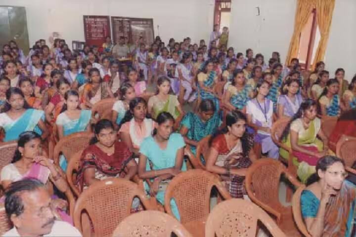 Sree Narayana College for Women campus in Kollam, Kerala, India — photo 3