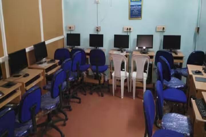 Sree Narayana College for Women campus in Kollam, Kerala, India — photo 6