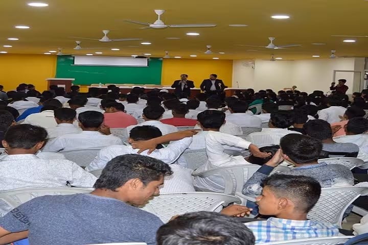 Yashoda Technical Campus campus in Satara, Maharashtra, India — photo 6