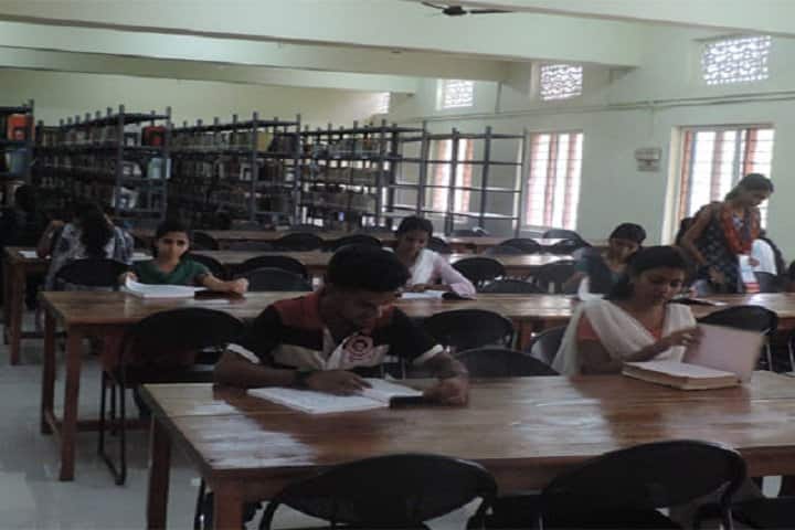 St Stephen's College campus in Pathanapuram, Kerala, India — photo 3