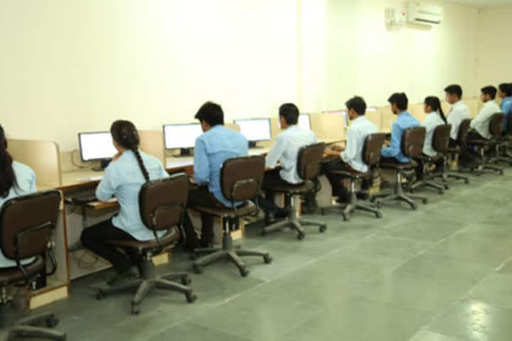 Kothiwal Institute of Technology and Professional Studies campus in Moradabad, Uttar Pradesh, India — photo 3