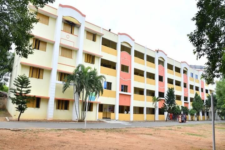 The Kaavery Nursing College campus in Salem, Tamil Nadu, India — photo 1