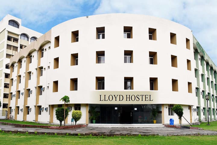 Lloyd Institute of Engineering and Technology campus in Greater Noida, Uttar Pradesh, India — photo 3