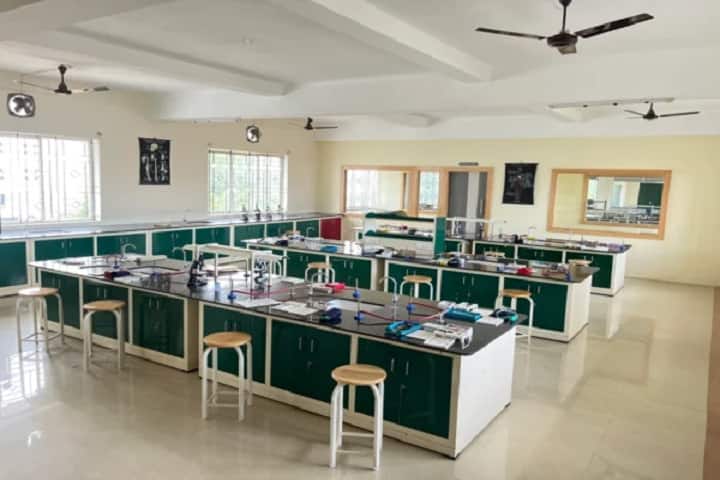 KS Rangasamy College of Pharmacy campus in Tiruchengode, Tamil Nadu, India — photo 3