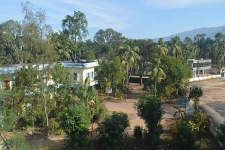 Iqbal College campus in Njaraneeli, Kerala, India — photo 2