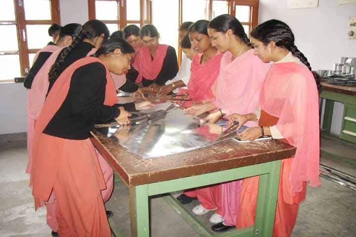 Government Polytechnic For Women campus in Solan, Himachal Pradesh, India — photo 2