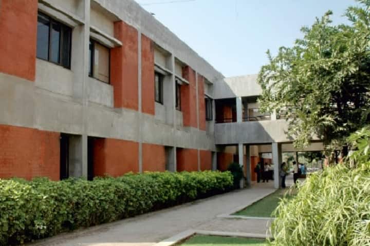 Chimanbhai Patel Institute of Management and Research campus in Ahmedabad, Gujarat, India — photo 2