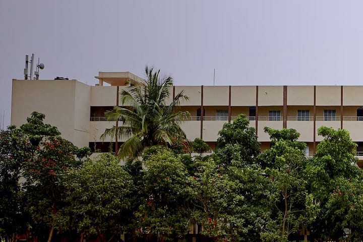 Dhanalakshmi Srinivasan Pharmacy and Research Institute campus in Coimbatore, Tamil Nadu, India — photo 1