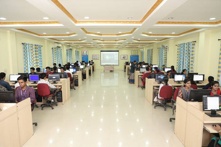 Dhanalakshmi Srinivasan Pharmacy and Research Institute campus in Coimbatore, Tamil Nadu, India — photo 5