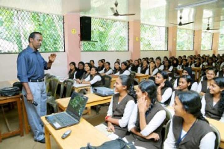 Mar Thoma College for Women campus in Perumbavoor, Kerala, India — photo 2