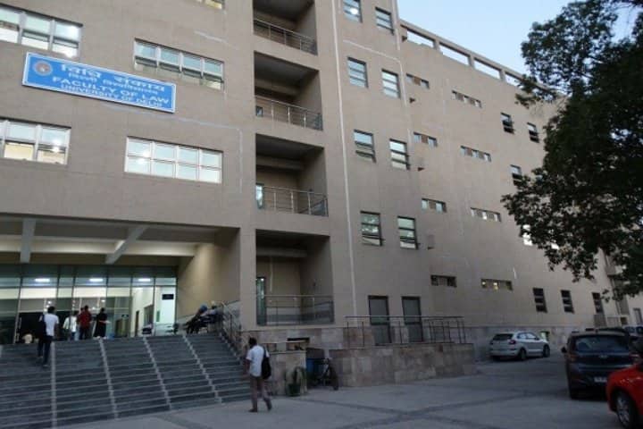 Faculty of Law DU campus photo