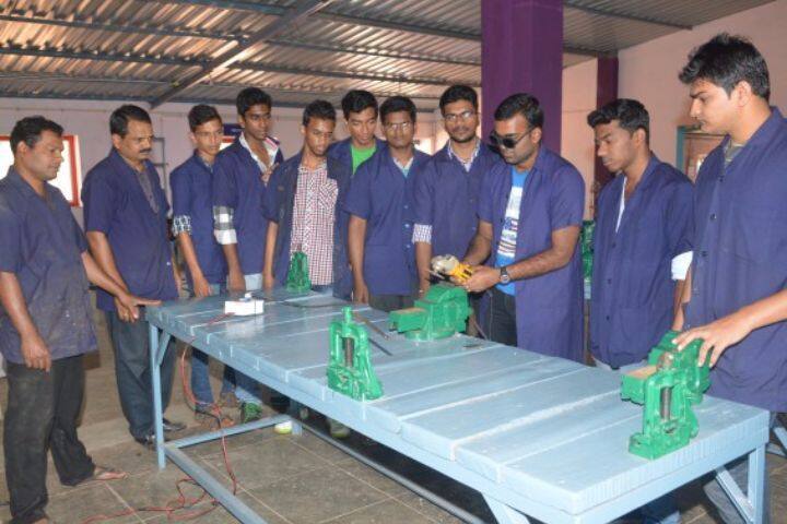 Shree Rayeshwar Institute of Engineering and Information Technology campus in Goa, India — photo 3