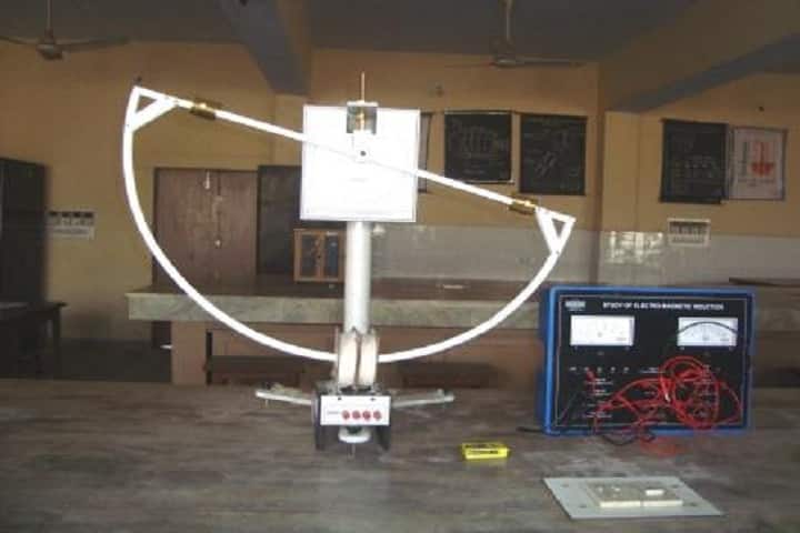 Saraswati Mahila Mahavidyalaya campus in Kanpur, Uttar Pradesh, India — photo 3