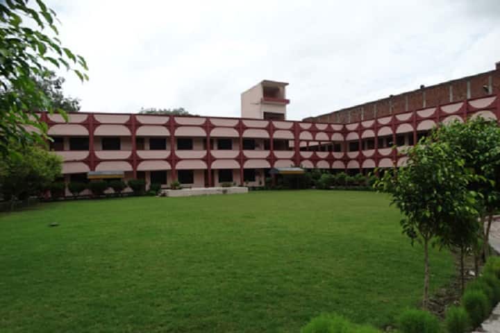Manohar Lal Mahavidyalaya campus in Kanpur Nagar, Uttar Pradesh, India — photo 1
