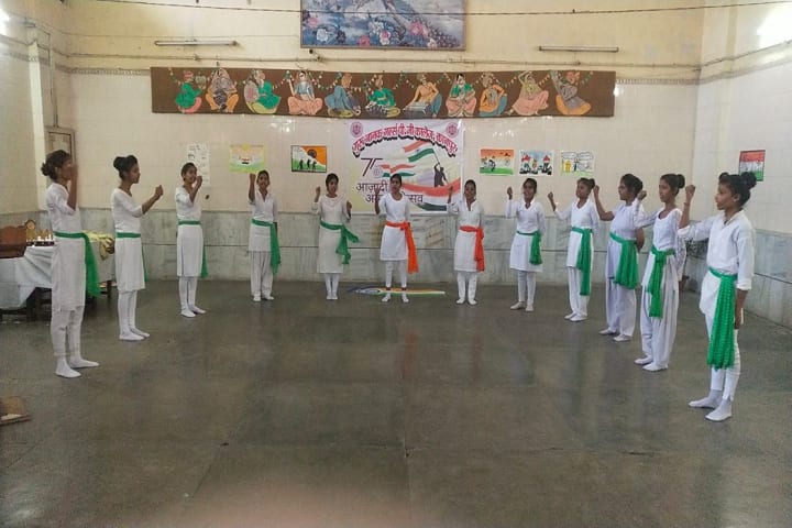 Guru Nanak Girls PG College campus in Kanpur, Uttar Pradesh, India — photo 6