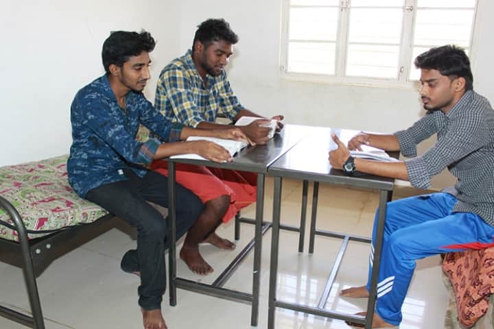 Kongunadu College of Engineering and Technology campus in Tiruchirappalli, Tamil Nadu, India — photo 2